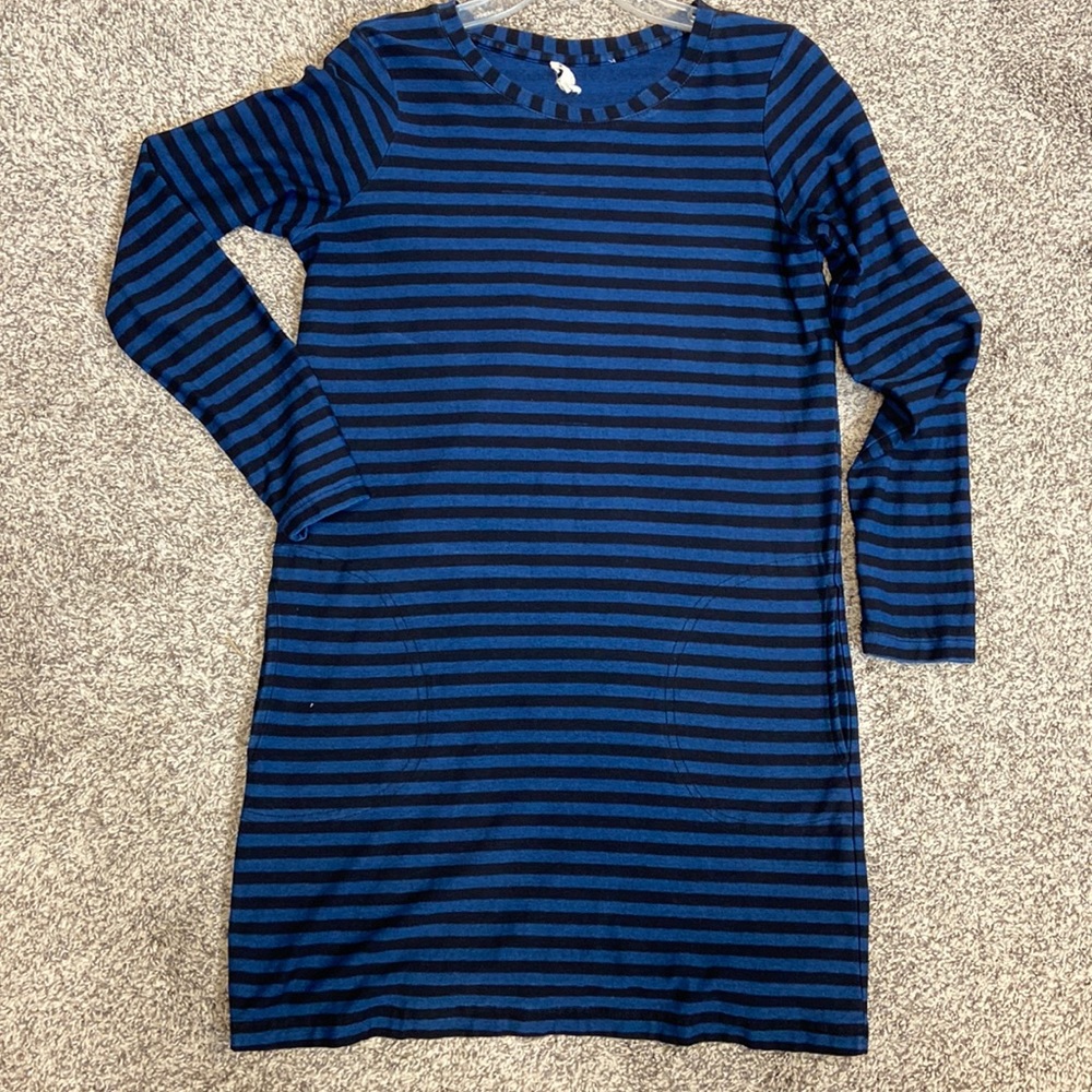 Jane & Delancey, super cute, simple, knee length dress.